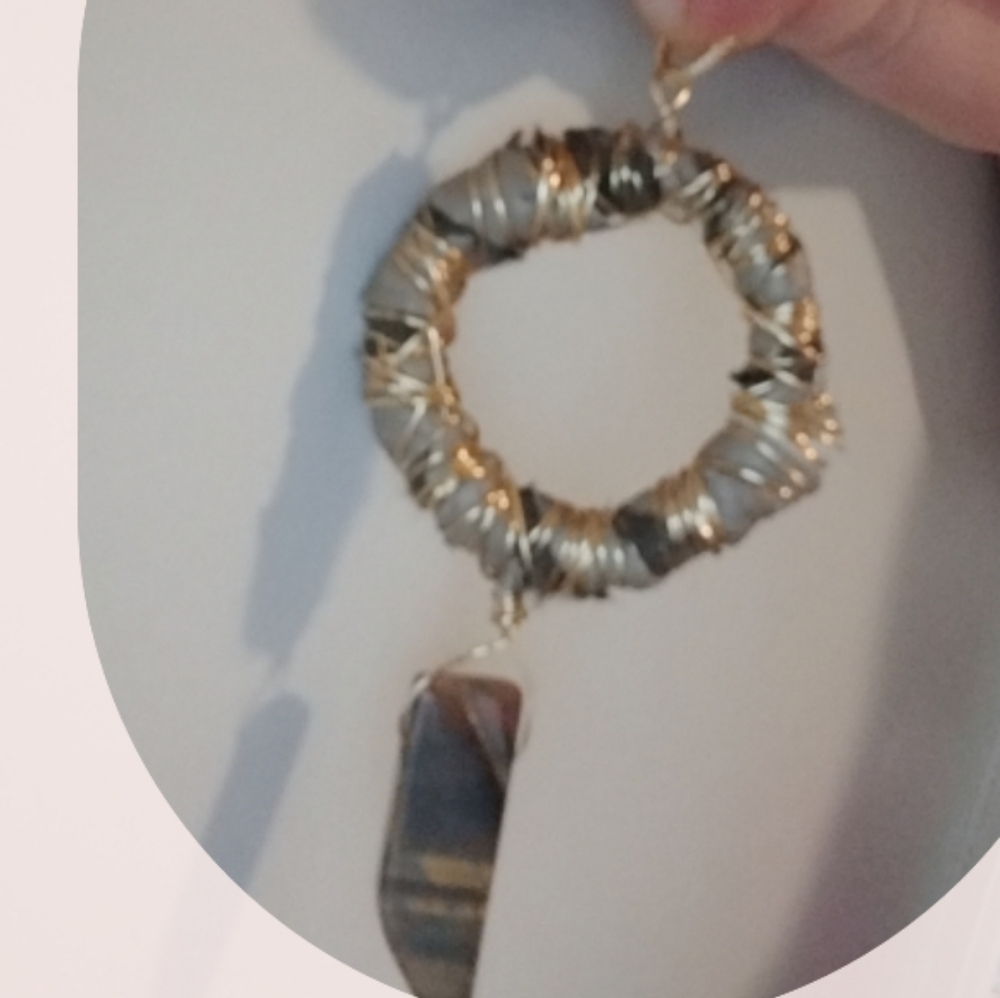 Converse Gold and Brown Wire Wrapped Pendant - Picture 3 of 3